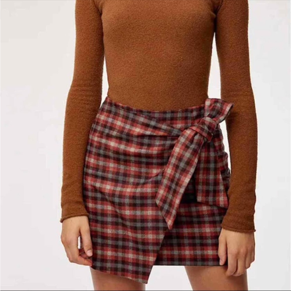 Aritzia Pink and Black Wrap Mini Skirt